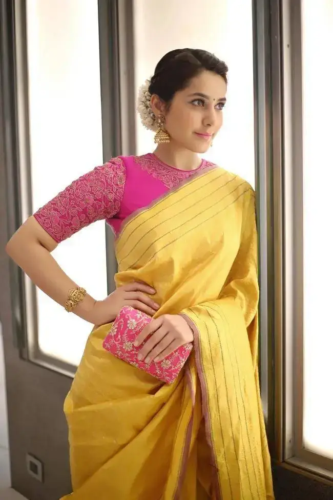 INDIAN BEAUTIFUL GIRL RASHI KHANNA PHOTOS IN TRADITIONAL YELLOW SAREE 6